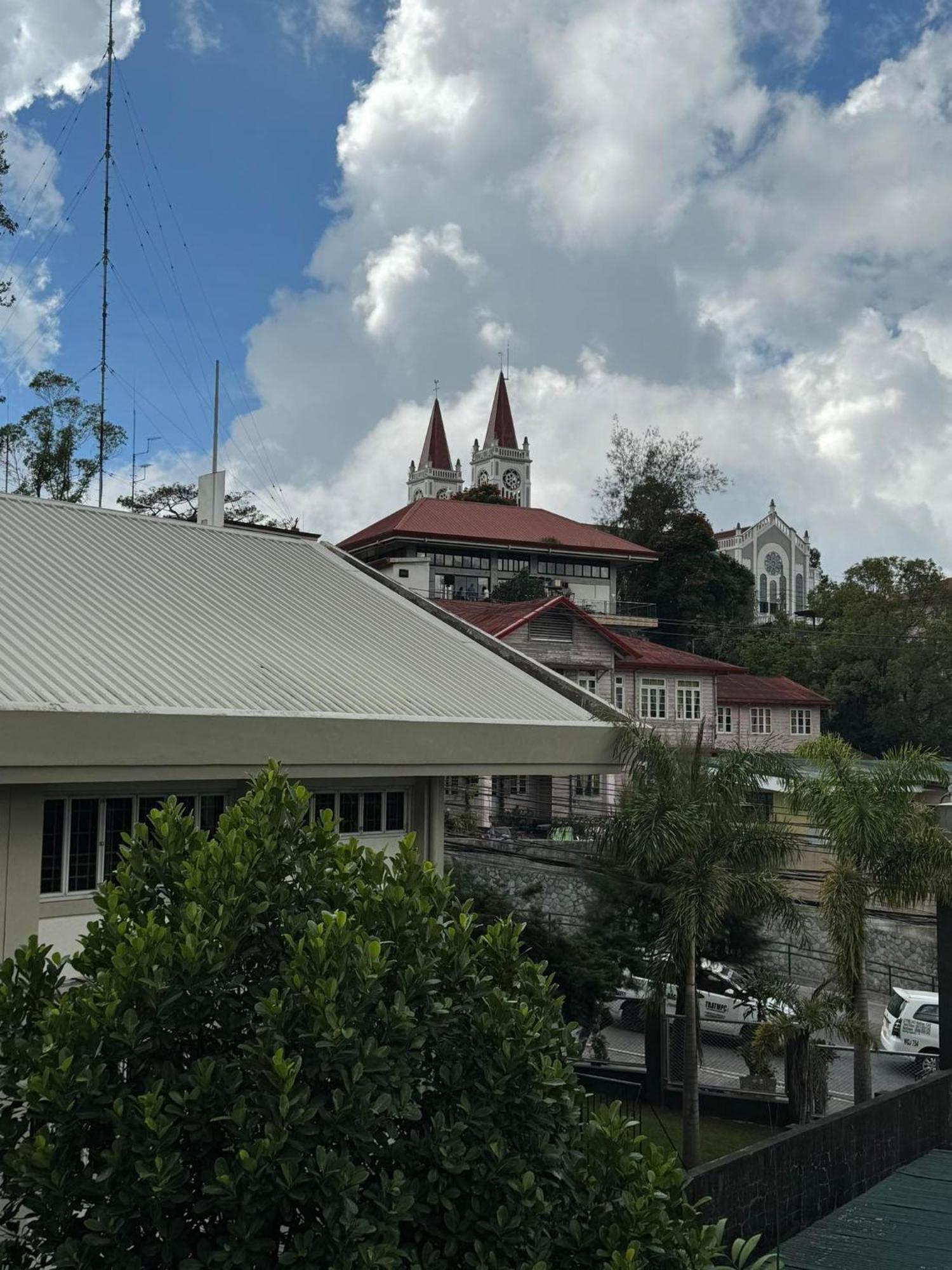 Susana'S Baguio Condotel Baguio City Екстер'єр фото